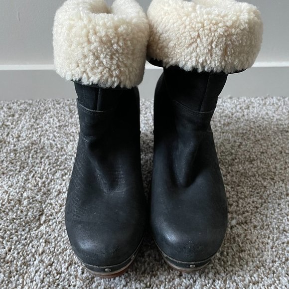 UGG | Lynnea Heeled Shearling Boot - Picture 5 of 14